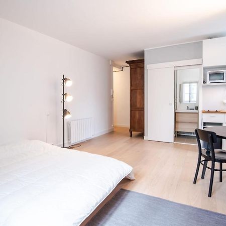 Recent Studio A Deux Pas Du Vieux Tours Apartment Bagian luar foto
